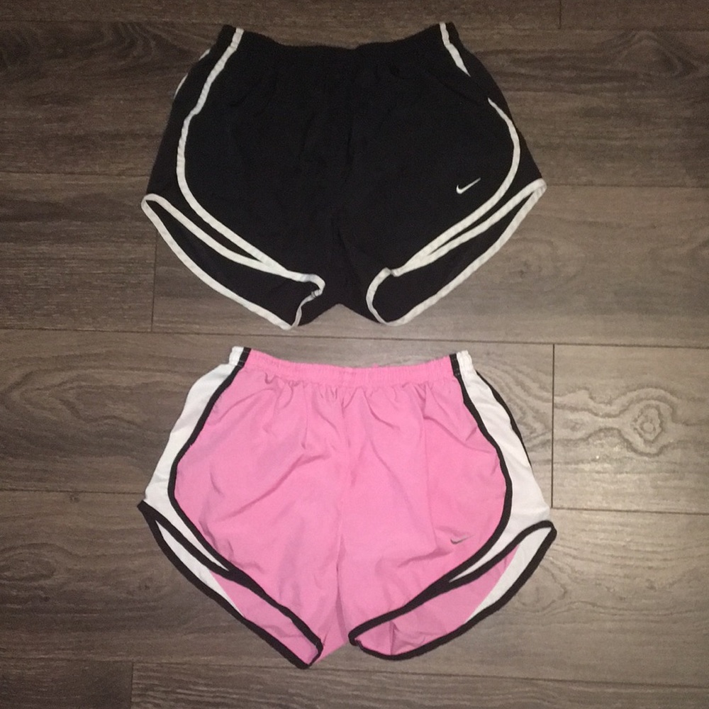 Bundle of 2 Nike shorts